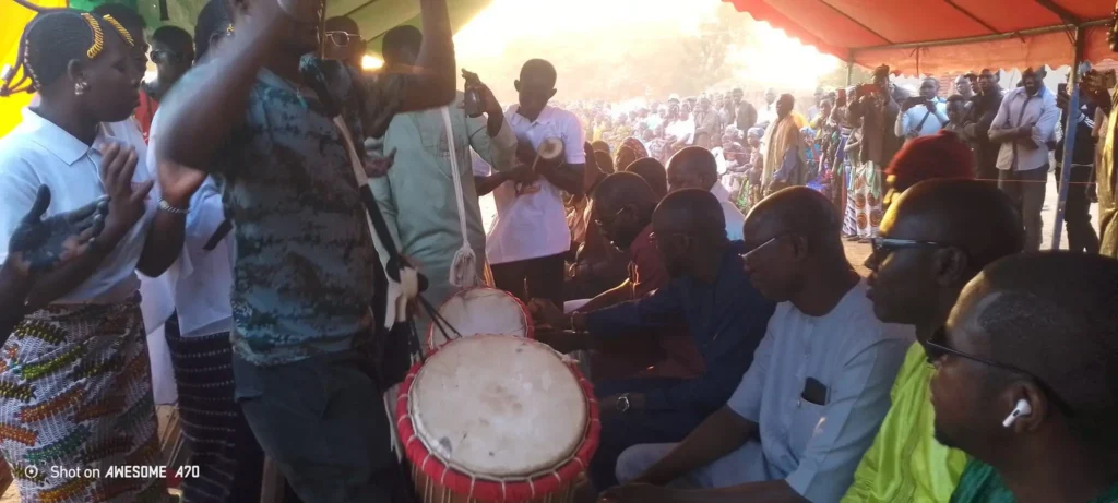 Danse traditionnelle pour la paix au Festival Khasso Coumbemba 2024
